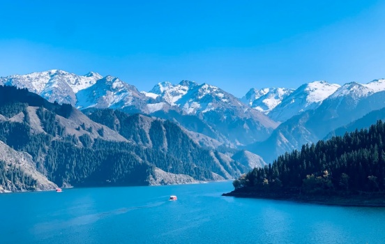 天山天池