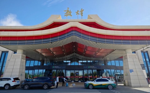 敦煌机场"image"