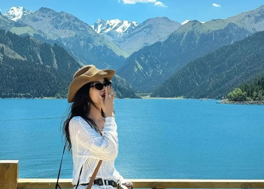 新疆旅游防晒提醒:防晒衣、帽子和墨镜很关键 新疆户外旅行防晒:紫外线强,建议准备防晒衣、遮阳帽和墨镜